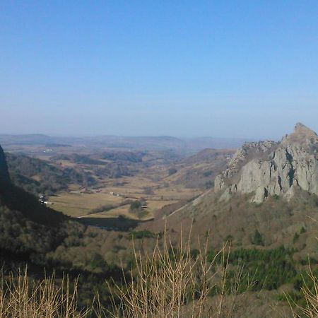 Lilas, Gite Saint Antoine, Orcival, Entre Sancy Et Volcans. ภายนอก รูปภาพ
